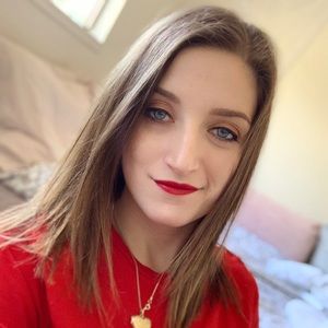 Meet your Posher, Sophia